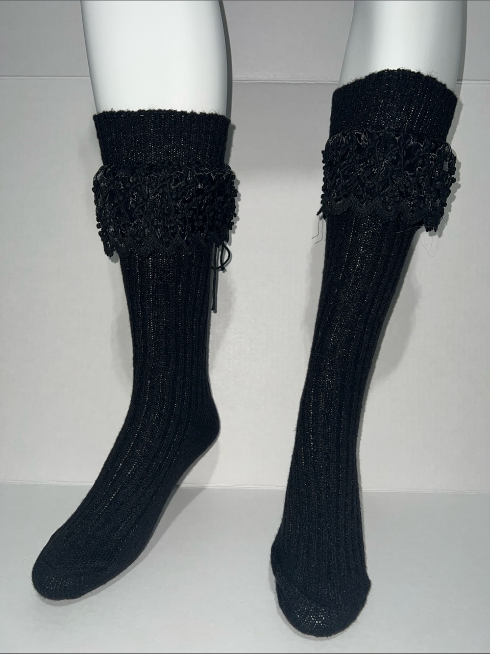 NWOT Forever 21 Black Knit Embroidered Cuff Ribbed Mid-calf Socks